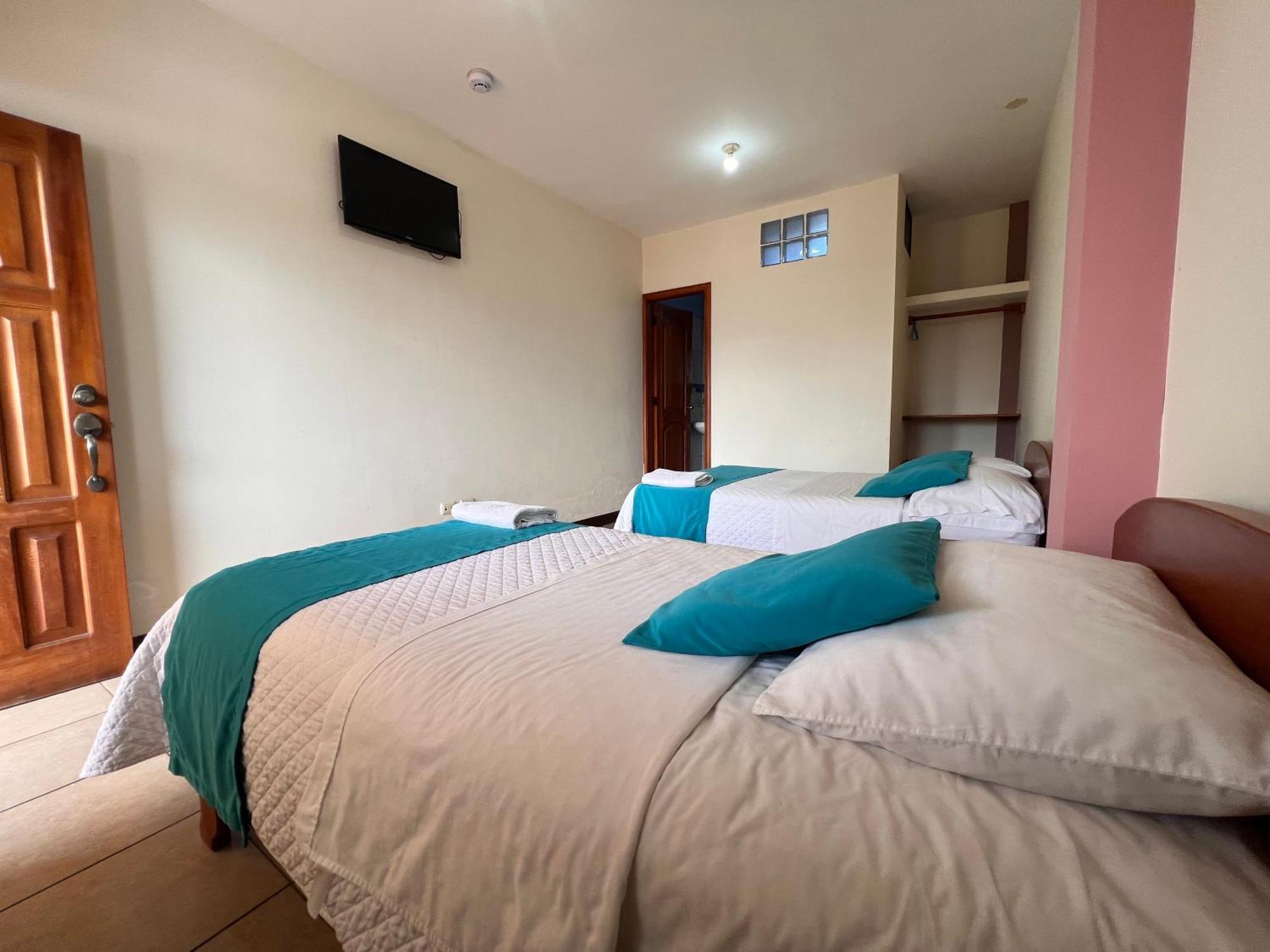 Hostal Casa Cascada بويرتو أيورا المظهر الخارجي الصورة