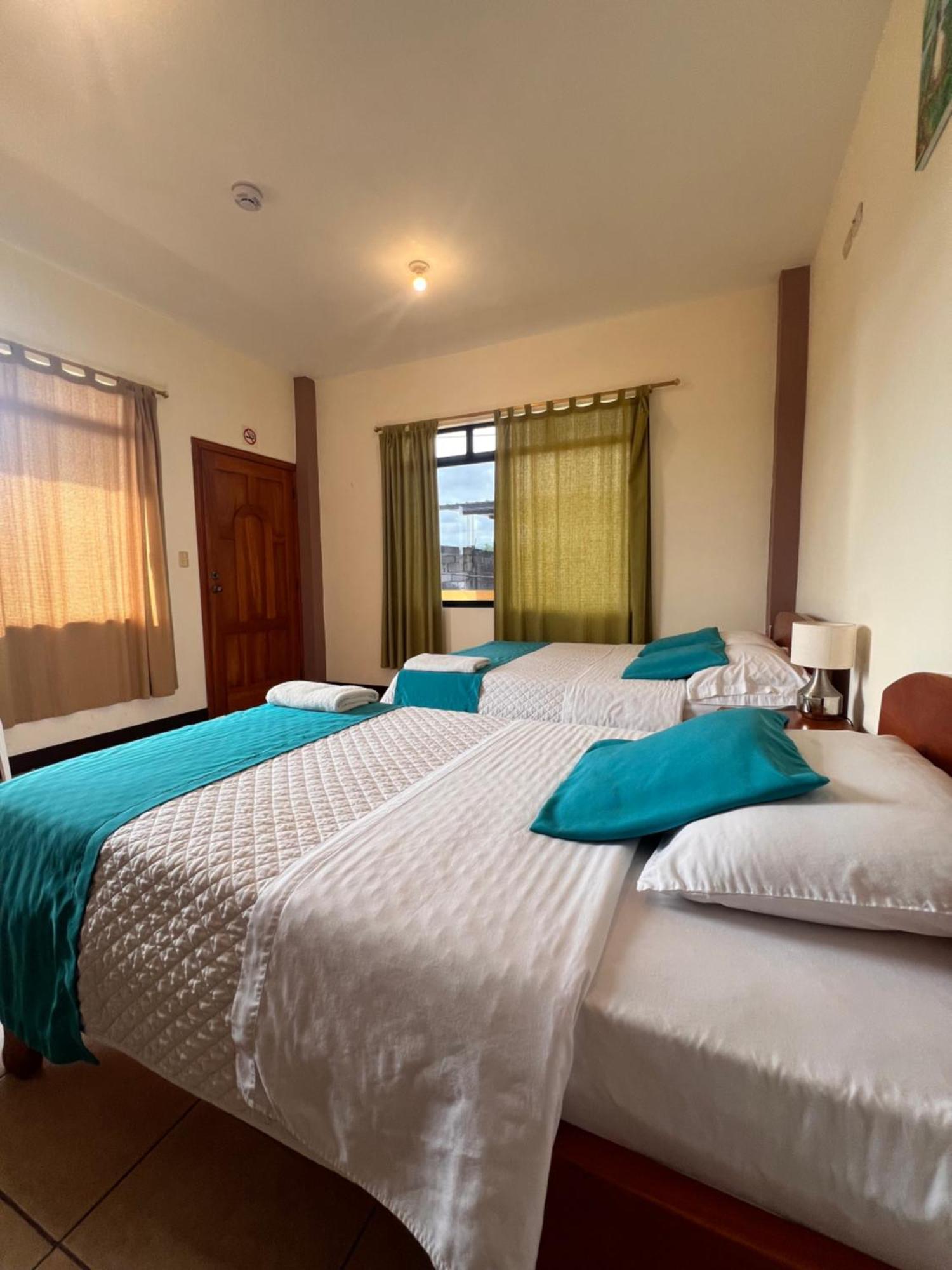 Hostal Casa Cascada بويرتو أيورا المظهر الخارجي الصورة