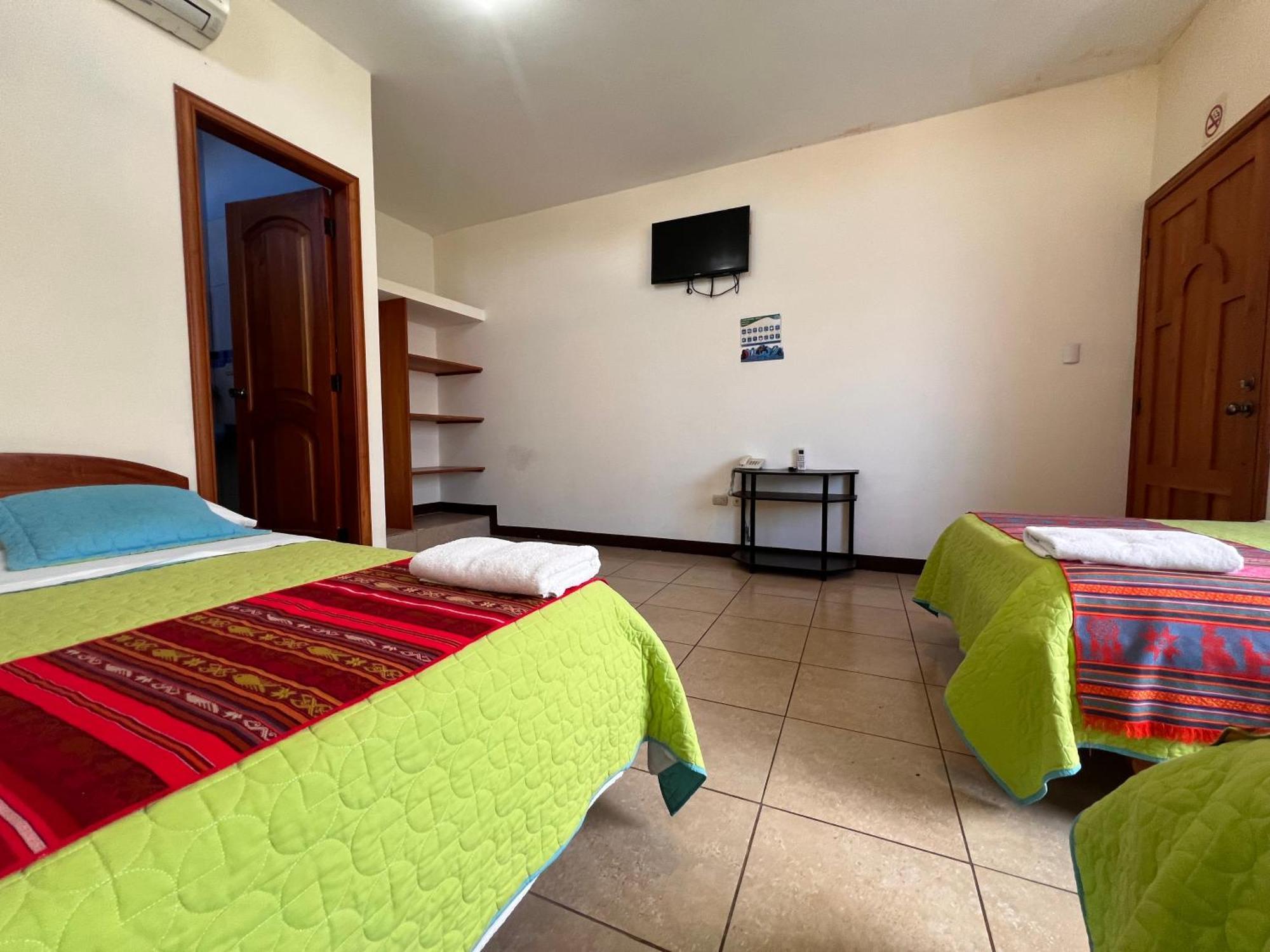 Hostal Casa Cascada بويرتو أيورا المظهر الخارجي الصورة